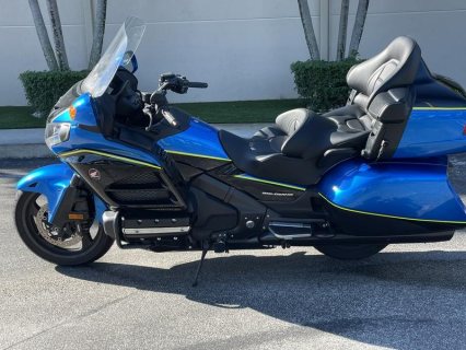 2017 Honda gold wing available for sale 3
