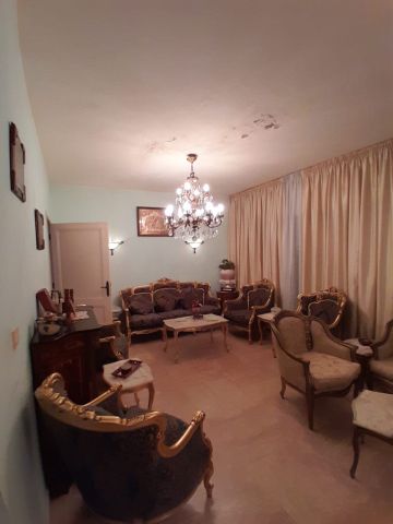 شقة ط السادس ليس الأخير رأس النبع بيروت لبنان 5