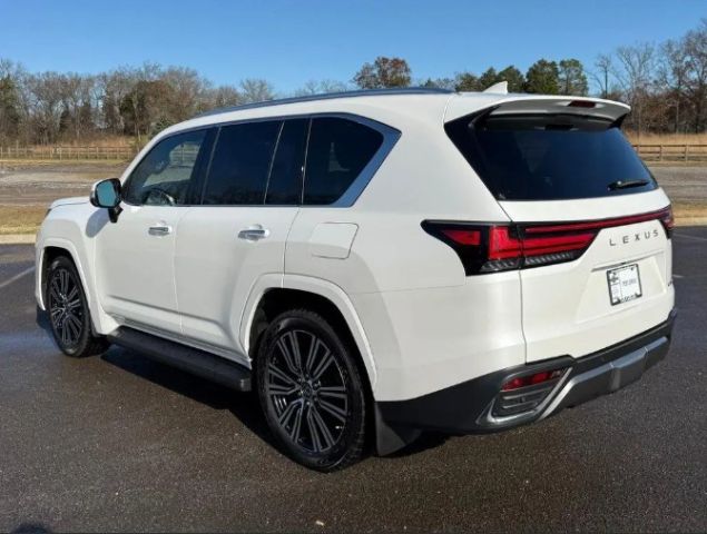 For Sale : Lexus LX600 Signature 2023 GCC Specs 4